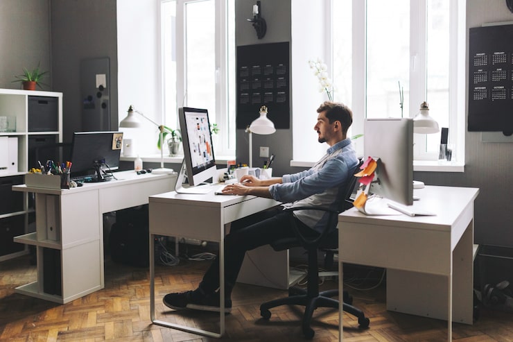 Comparison of hot desks dedicated desks and private cabins in Koramangala Bangalore Comparison of hot desks dedicated desks and private cabins in Koramangala Bangalore